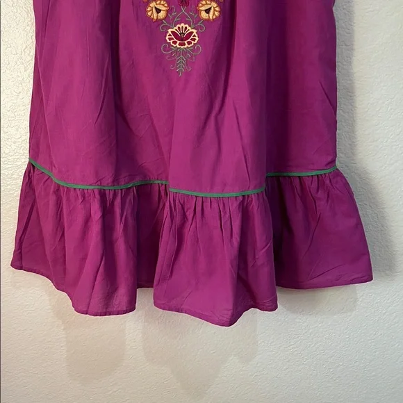 Twentyone Women’s Magenta Floral Embroidered Mini Dress Sz M Ruffle Sleeveless - Picture 5 of 9